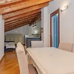 Bnbest Walk In Duomo 4-6 Pax Apartman