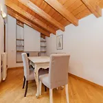 Bnbest Walk In Duomo 4-6 Pax Apartman *