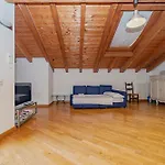 Bnbest Walk In Duomo 4-6 Pax Apartman Milánó