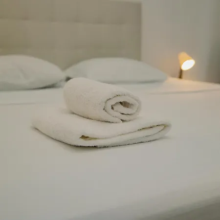 Bnbest Walk In Duomo 4-6 Pax Apartment
