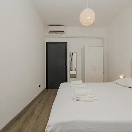 Apartment Bnbest Walk In Duomo 4-6 Pax *