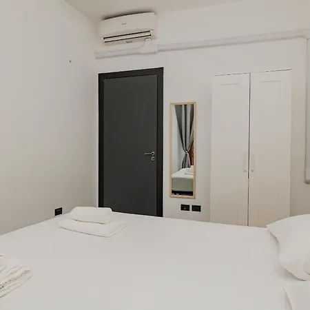 Apartment Bnbest Walk In Duomo 4-6 Pax *