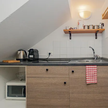 Bnbest Walk In Duomo 4-6 Pax Apartment *