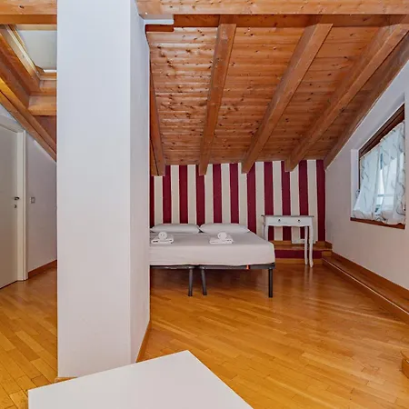 Bnbest Walk In Duomo 4-6 Pax Apartment Milan