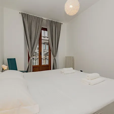 Bnbest Walk In Duomo 4-6 Pax Apartment