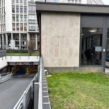 Bnbest Walk In Duomo 4-6 Pax Apartman Milánó