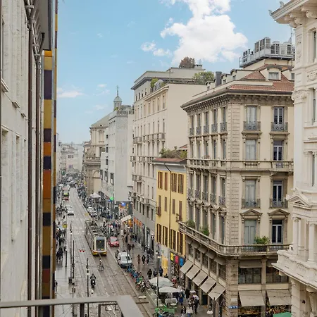 Apartment Bnbest Walk In Duomo 4-6 Pax Milan